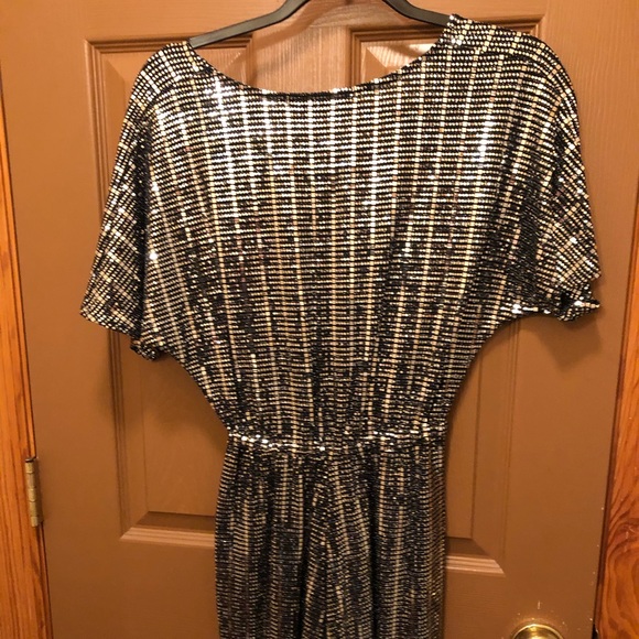 Sparkly romper - Picture 3 of 3